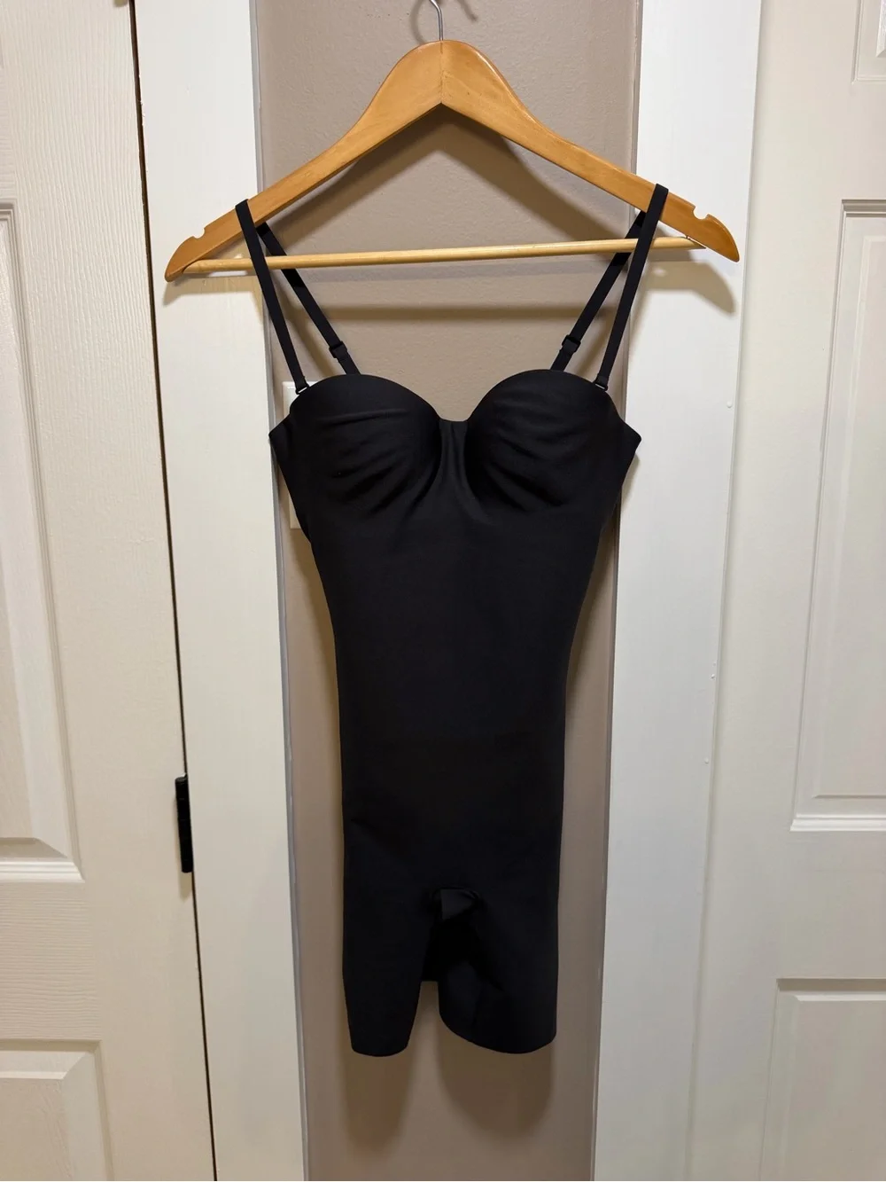 SKIMS Body CS Underwire Mid Thigh Bodysuit